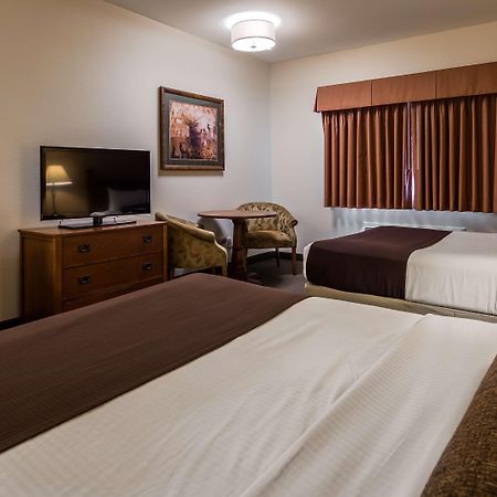 Best Western Rose Quartz Inn Chester Exterior photo