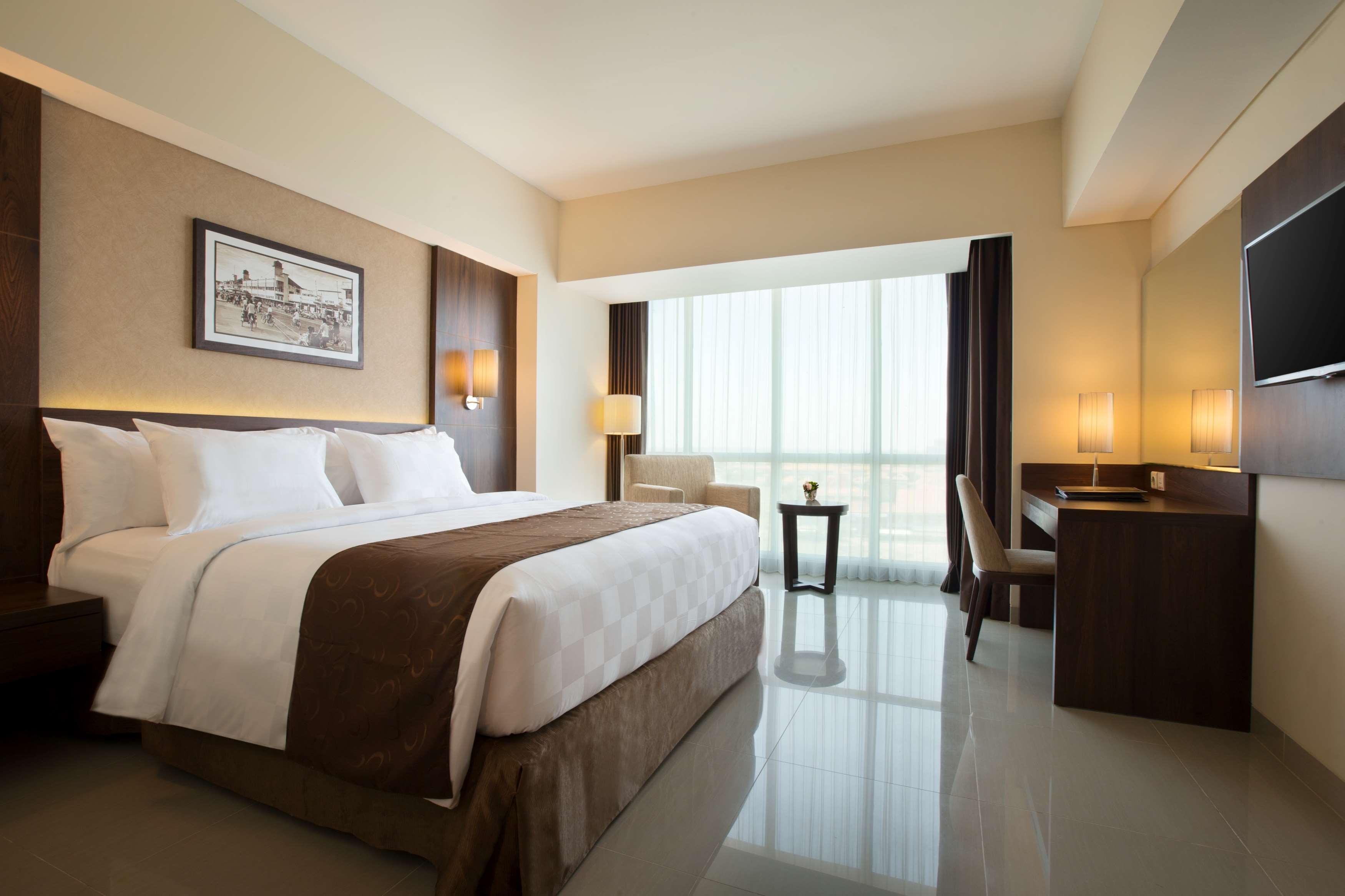 Best Western Rose Quartz Inn Chester Exterior photo