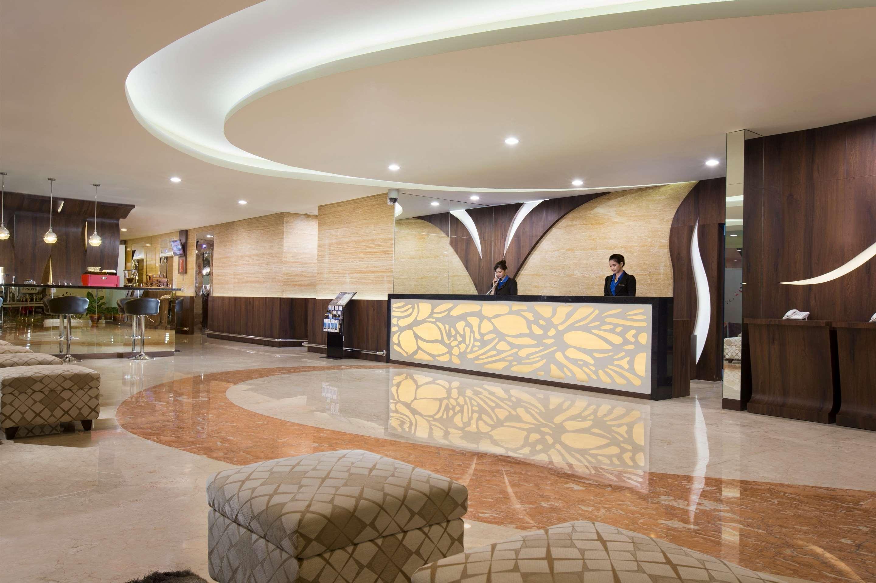 Best Western Rose Quartz Inn Chester Exterior photo