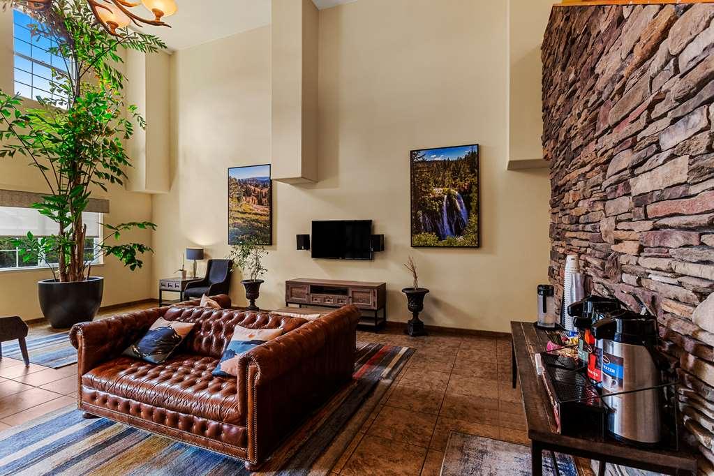 Best Western Rose Quartz Inn Chester Interior photo